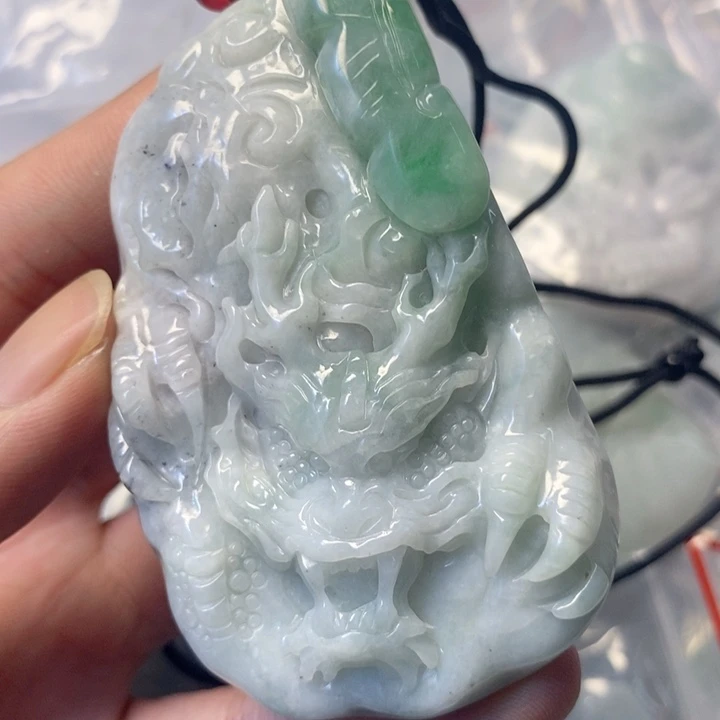 翡翠未镶嵌颈饰天然翡翠A货
