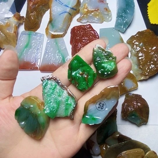 颈饰未镶嵌翡翠缅甸天然A货翡翠