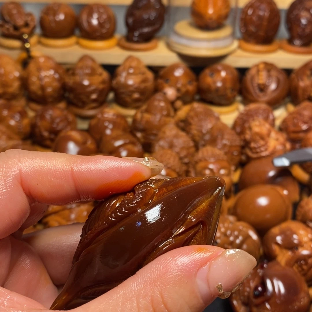 【闪购商品】橄榄核吊坠用****4纯手工三面