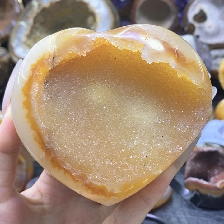 未镶嵌珠宝半成品紫晶爱心摆件
