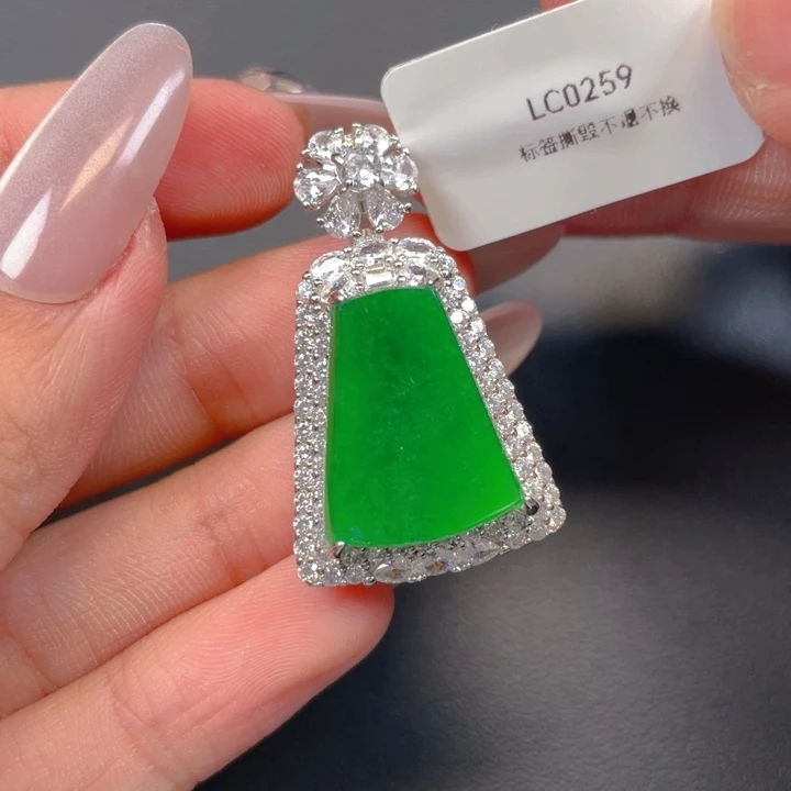 【闪购商品】颈饰银S925镶嵌翡翠翡翠
