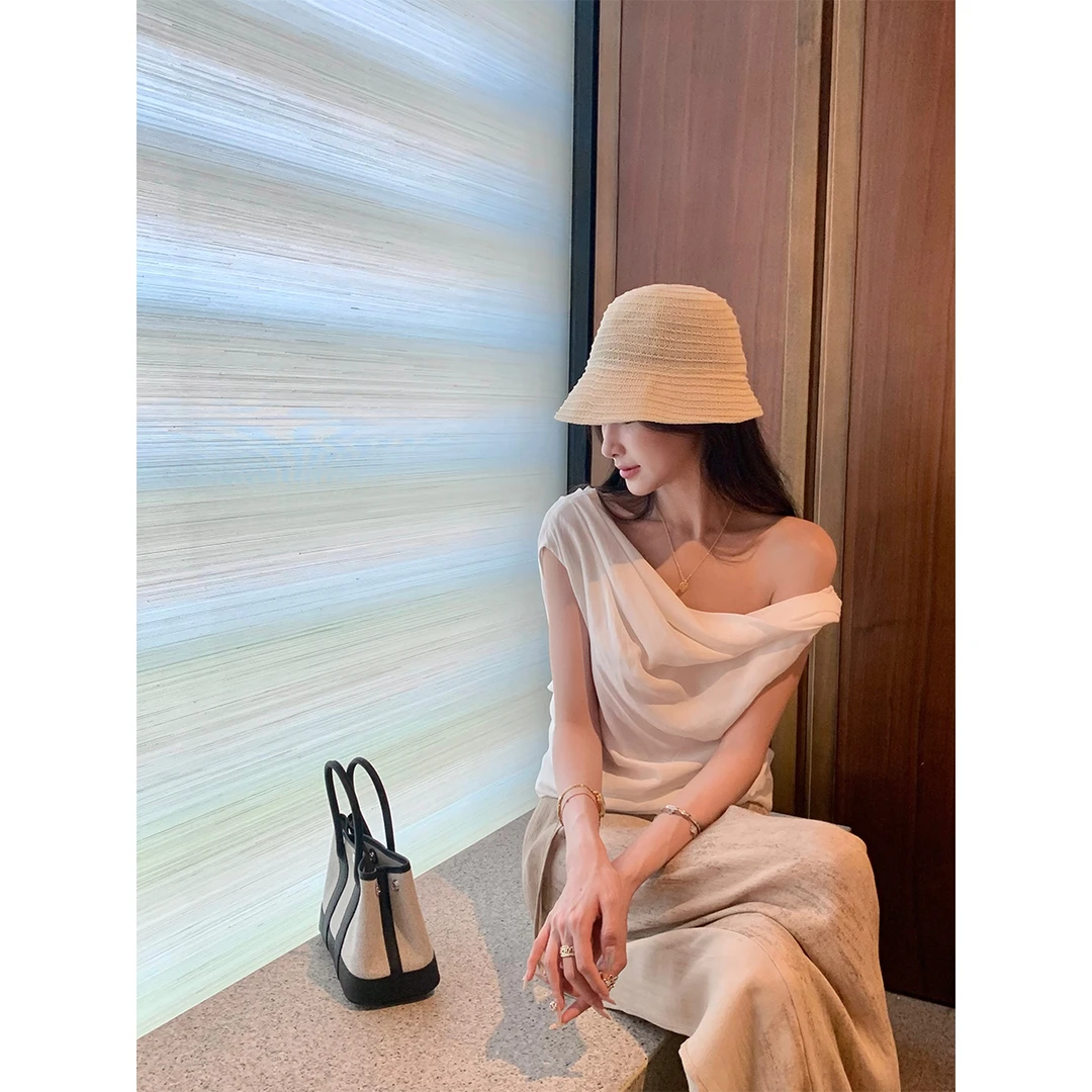 ACHI大也池◆雪柚~斜肩扭结不规则短袖t恤女