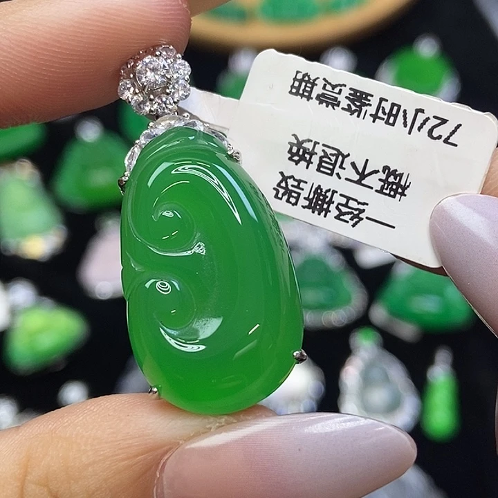 玛瑙/玉髓银S925镶嵌颈饰如意吊坠