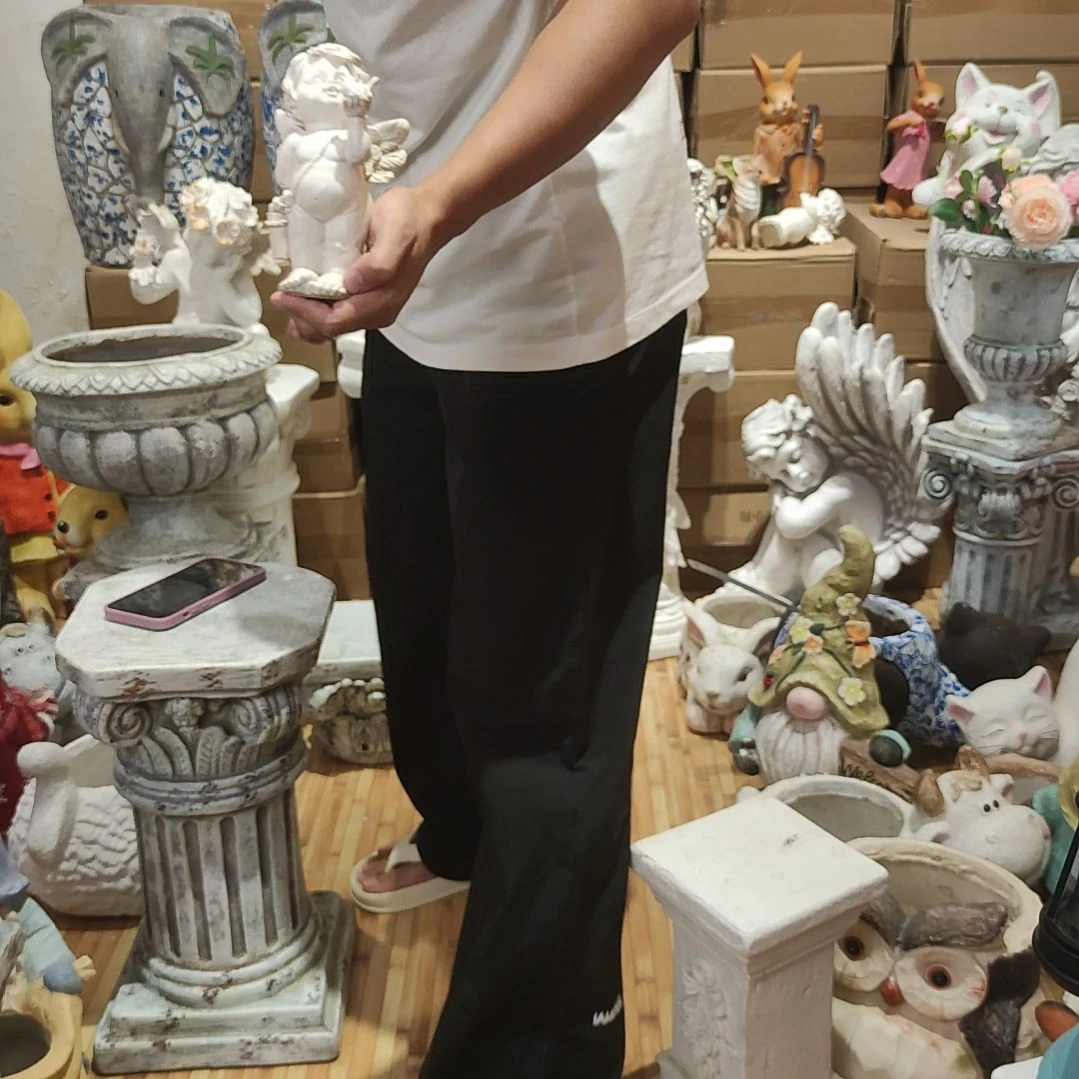合成树脂拿小鸟天使
