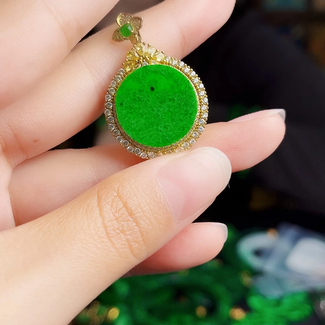 颈饰银S925镶嵌翡翠多样性