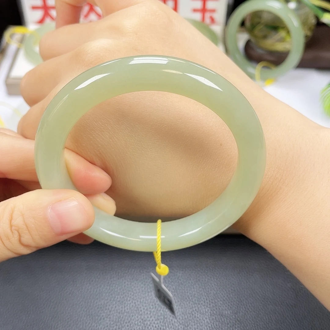 和田玉手镯未镶嵌58/59