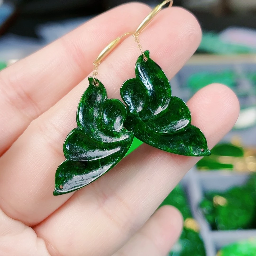 翡翠颈饰18K金镶嵌耳饰