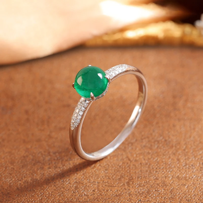 18K白金镶钻石天然祖母绿戒指小灯泡轻奢简约优雅女神