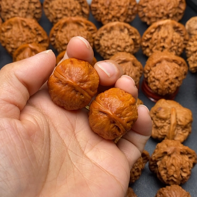 【闪购商品】文玩核桃把件锦鲤