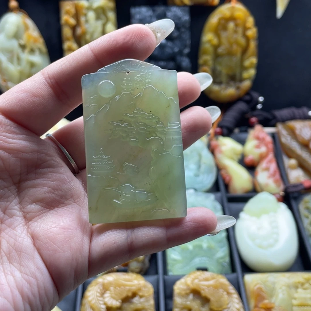 蛇纹石玉未镶嵌吊坠(赠链)