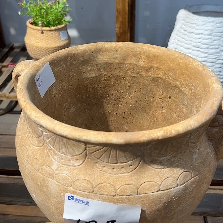 6794646646838346464656