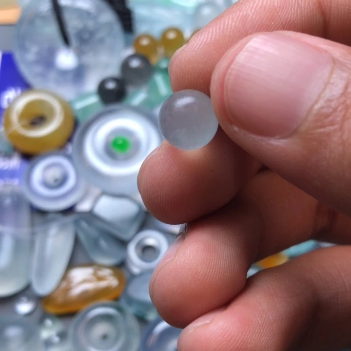 定制翡翠未镶嵌挂件