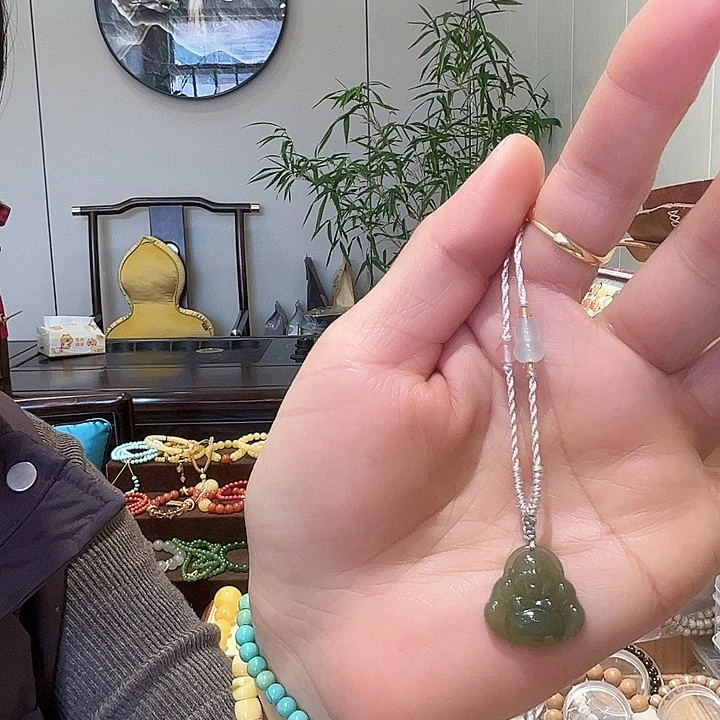 和田玉（糖玉）未镶嵌颈饰