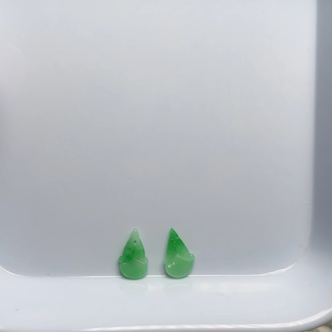 翡翠未镶嵌颈饰天然翡翠