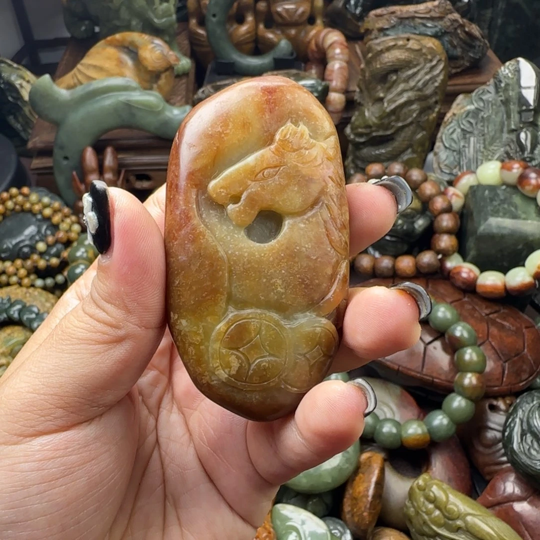 透闪石质玉未镶嵌珠宝奇石