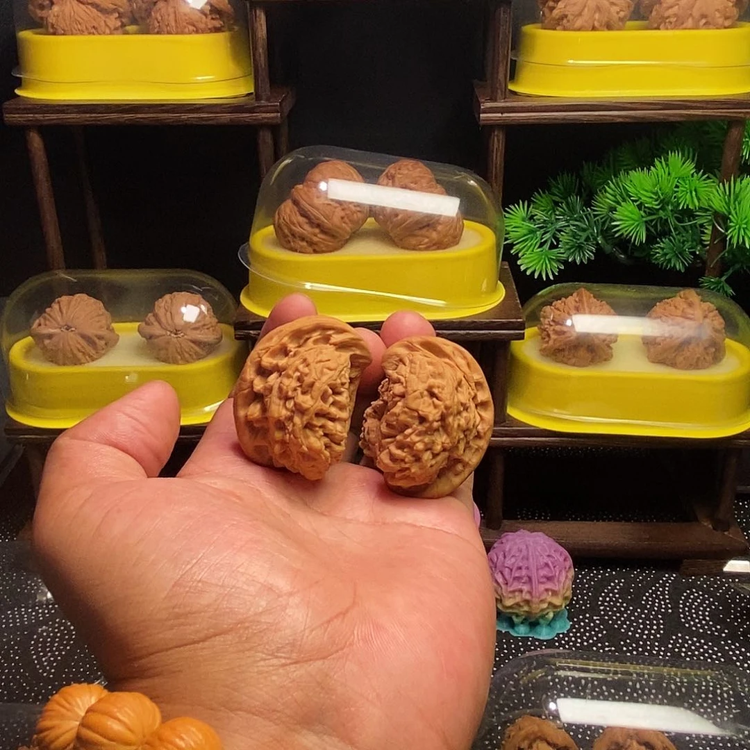 吊坠文玩核桃座山雕