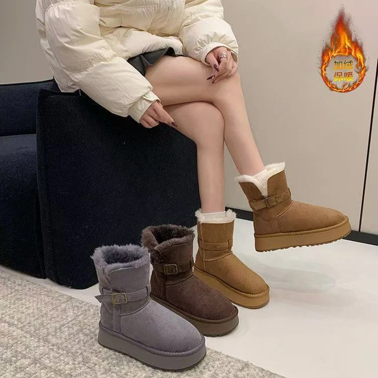 Q.MI5CM厚底中筒雪地靴加绒加厚百搭金属扣冬季女士加绒平底棉鞋