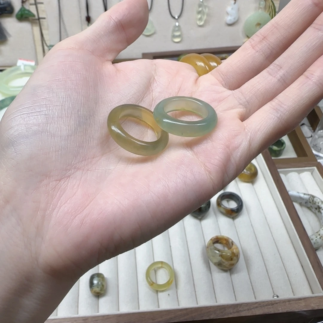 不***.蛇纹石玉未镶嵌岫玉