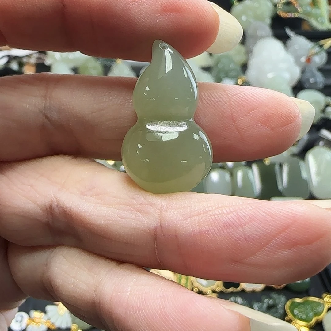 吊坠(不含链)未镶嵌和田玉水**淼