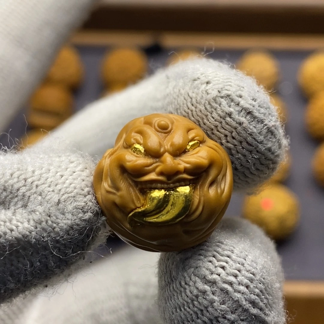 猴头核桃吊坠单颗金舔恶僧