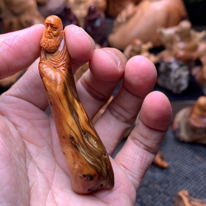 柏木（崖柏）崖柏陈化料手把件