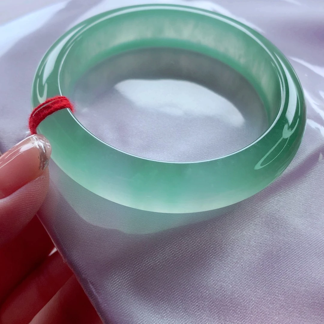 翡翠未镶嵌手镯师妹54满绿吸睛冰透起钢（10号）