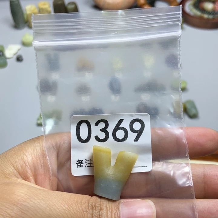 十***ㅤ未镶嵌蛇纹石玉颈饰