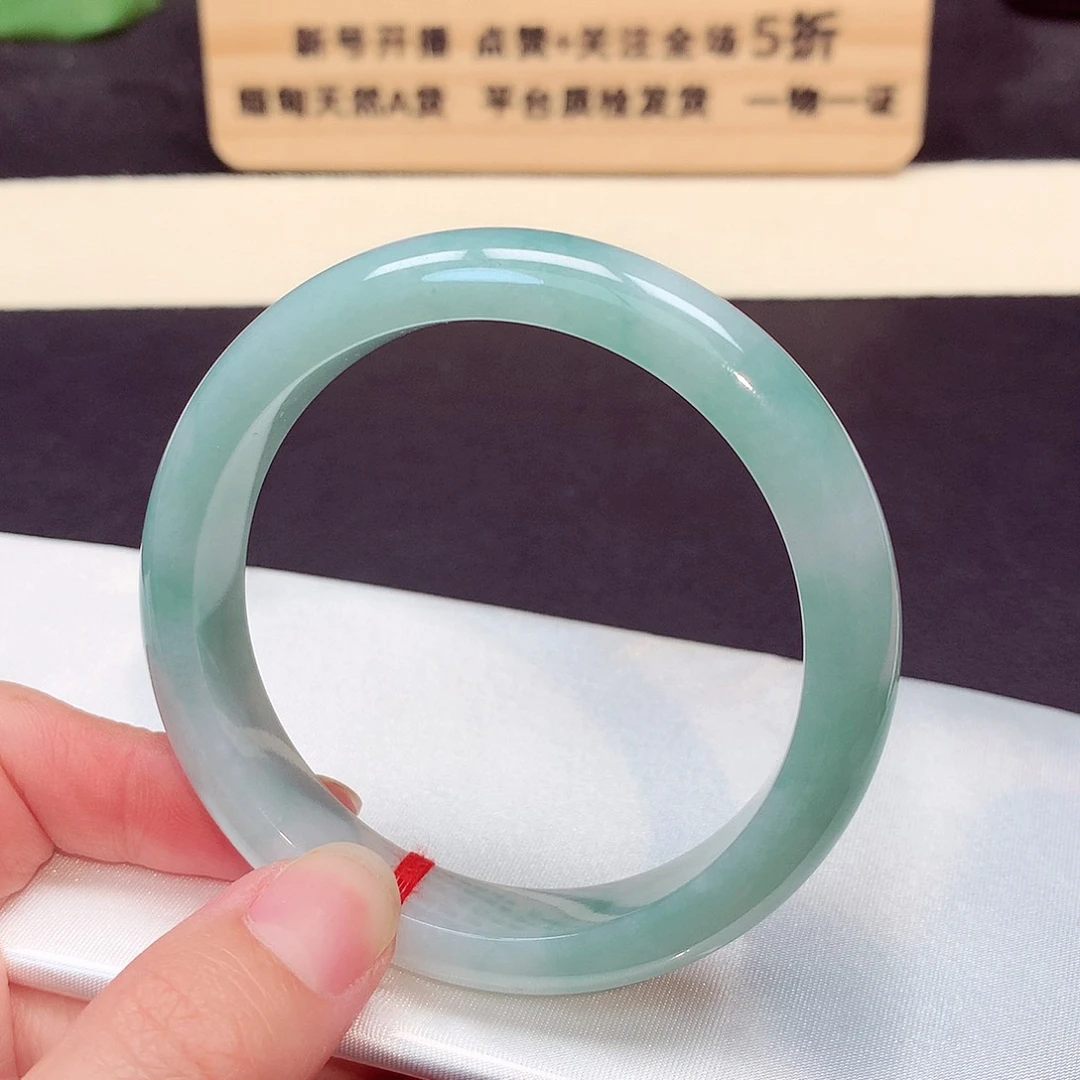 翡翠手镯未镶嵌2229号