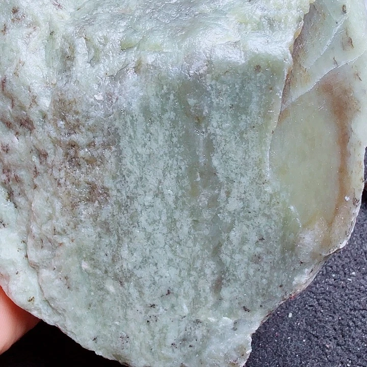 未镶嵌和田玉（糖玉）珠宝半成品