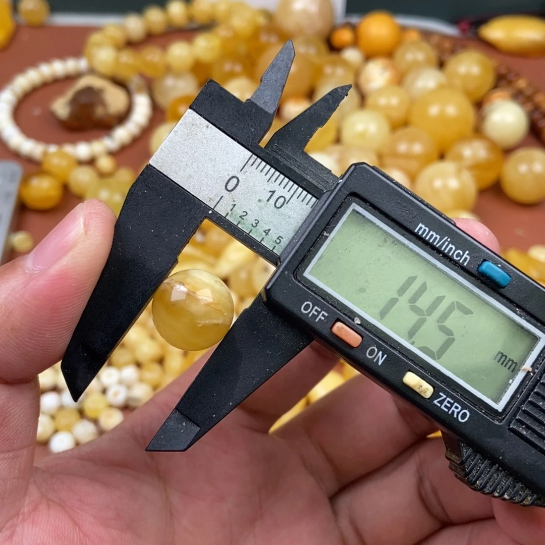 未镶嵌蜜蜡裸石蜜蜡97