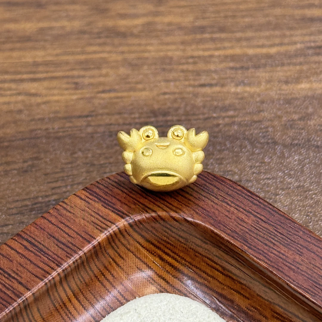 水贝黄金足金999光面大眼螃蟹DP2247