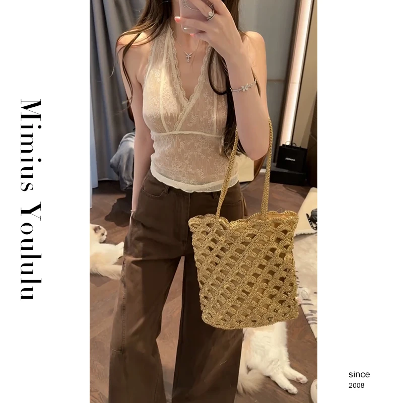 【mimius】&游鹿鹿 纯欲风蕾丝挂脖V领吊带背心 G03131