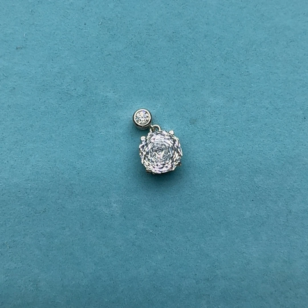 [南非甄选】 NFZX 高端定制 LC-132 四爪白色吊坠