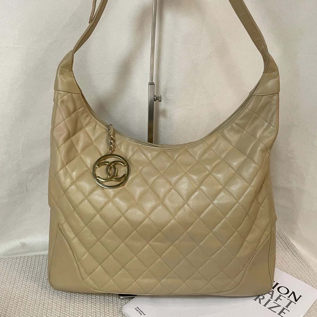 95新 Chanel/香奈儿 奶茶色菱格纹hobo包