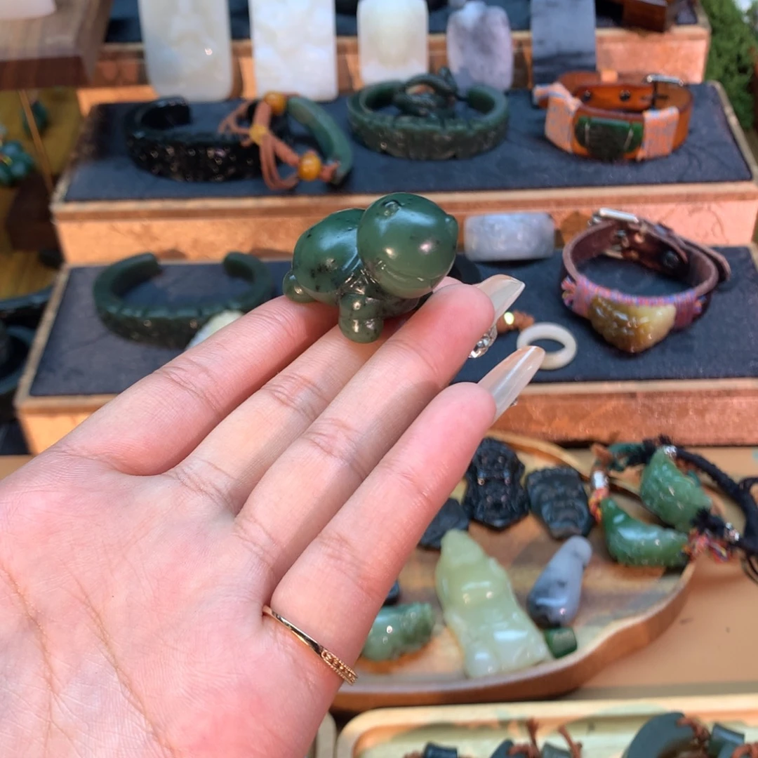 L***a和田玉（糖玉）未镶嵌挂件