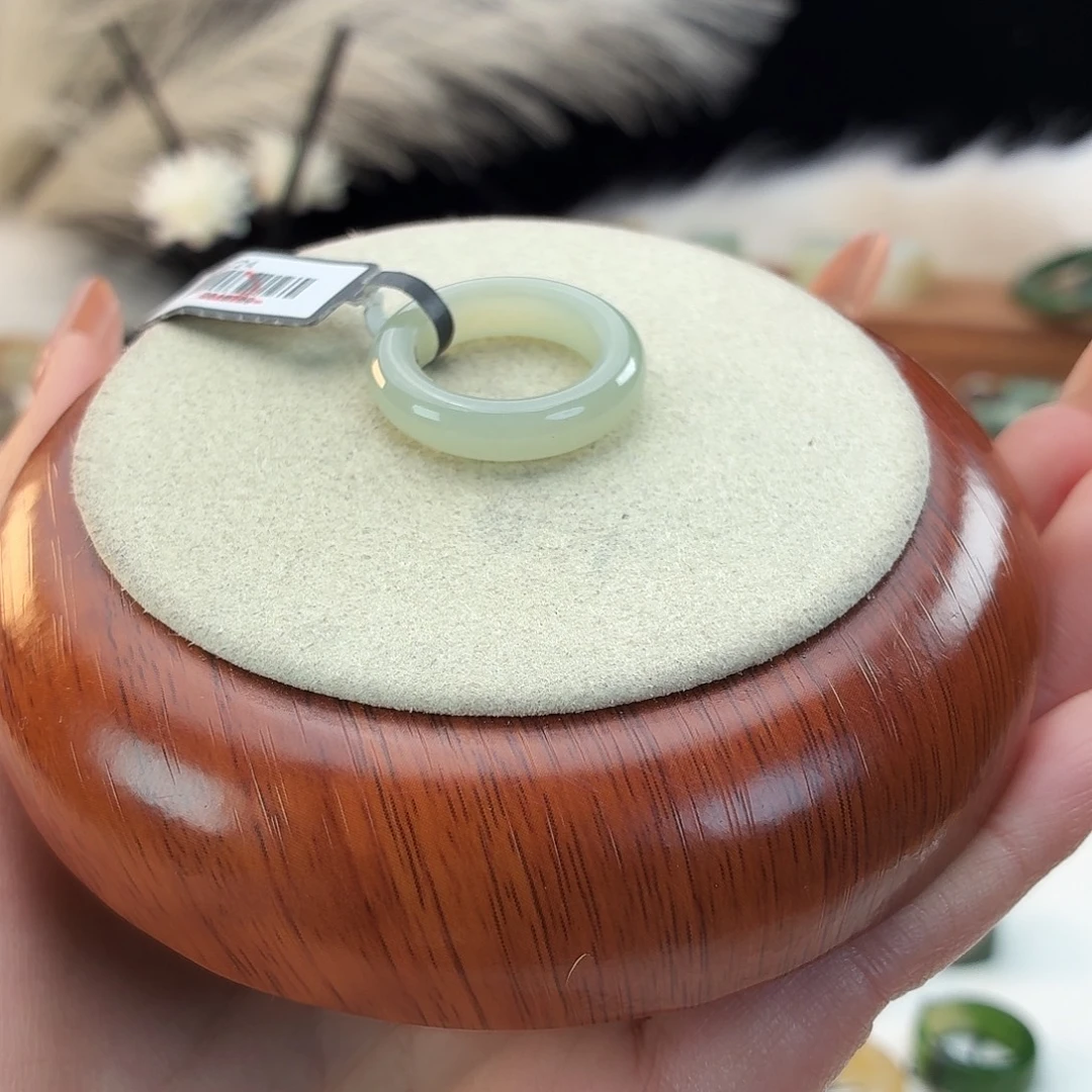 和田玉未镶嵌戒指浅水泥鳅背17.31mmj75