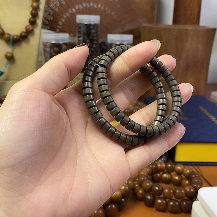 老山檀香阴沉药片珠手串