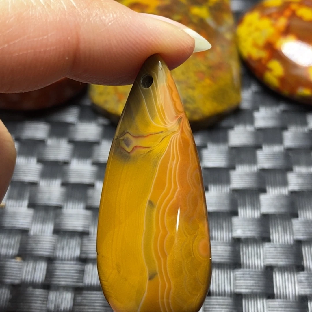 玛瑙/玉髓挂件未镶嵌