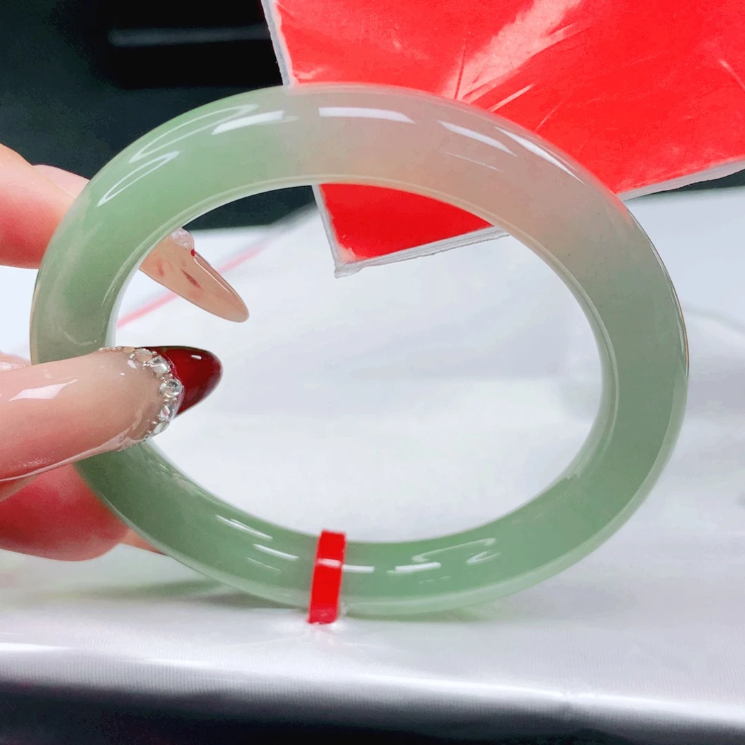 翡翠未镶嵌手镯55