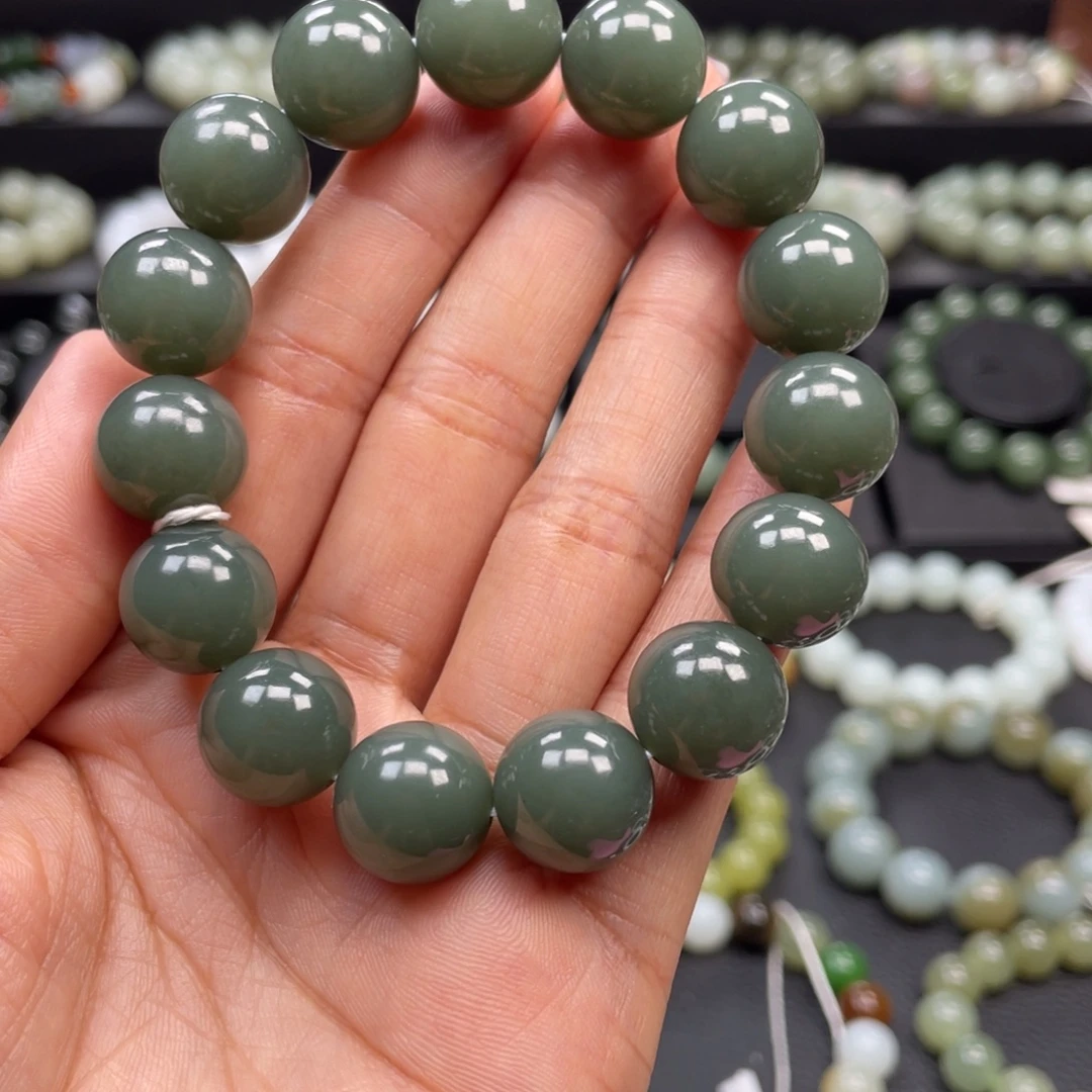 也***帝和田玉未镶嵌手链