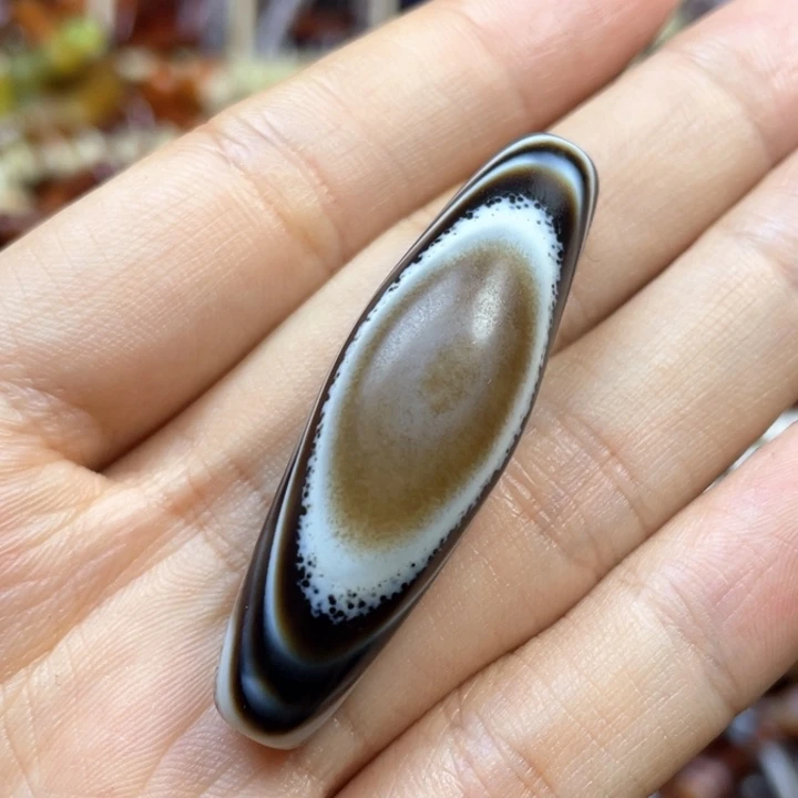 未镶嵌颈饰玛瑙/玉髓