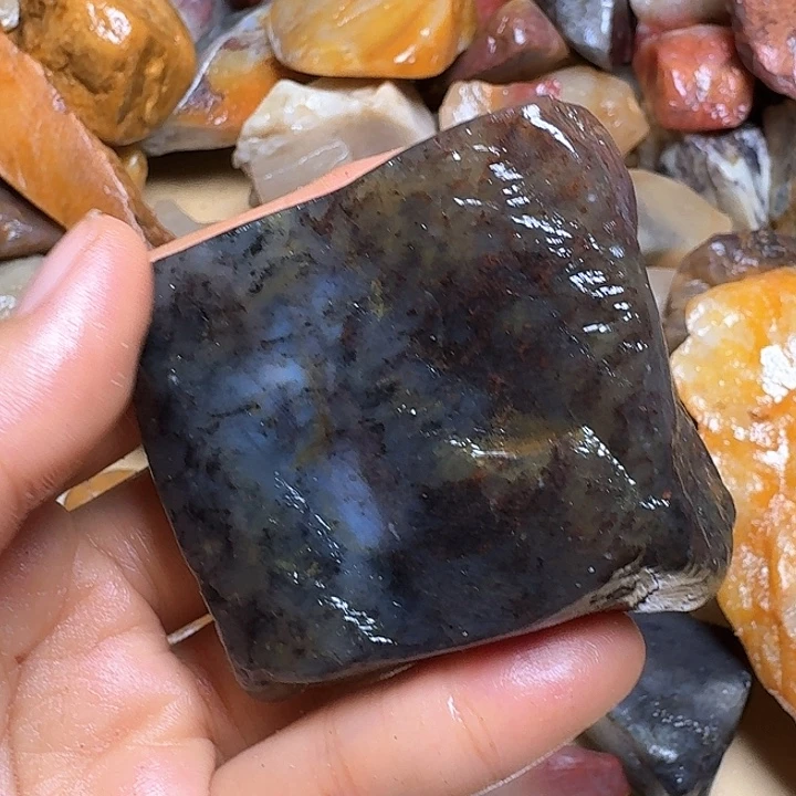 天***龍寿山石寿山石的颜色