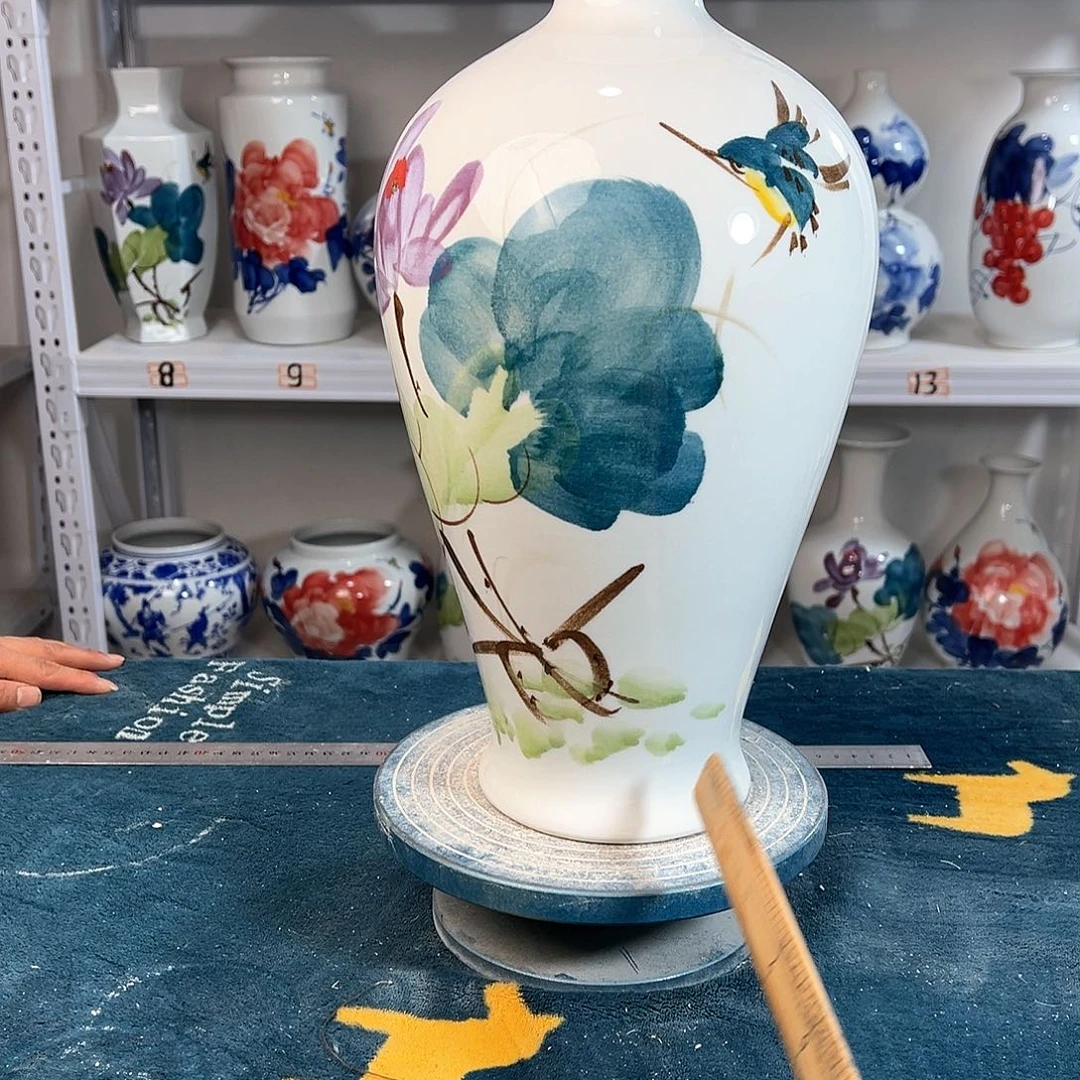 摆件景德镇陶瓷梅鸟