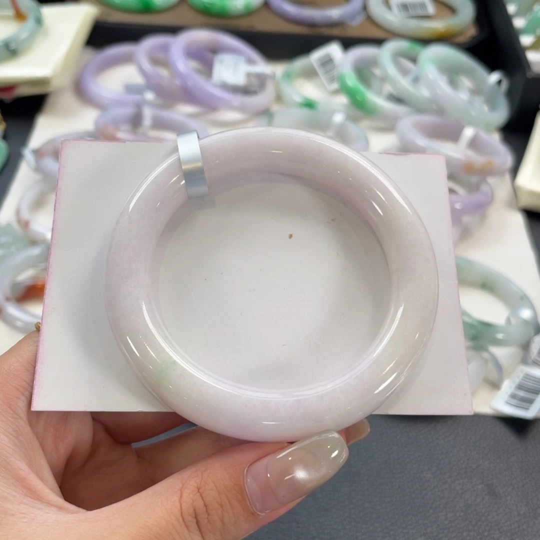 翡翠未镶嵌手镯57.3圆条纹裂