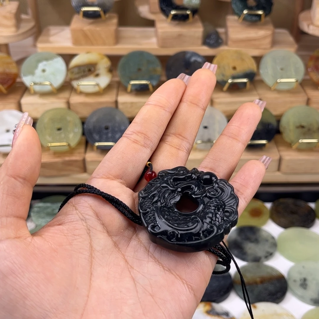 *****蛇纹石玉未镶嵌颈饰