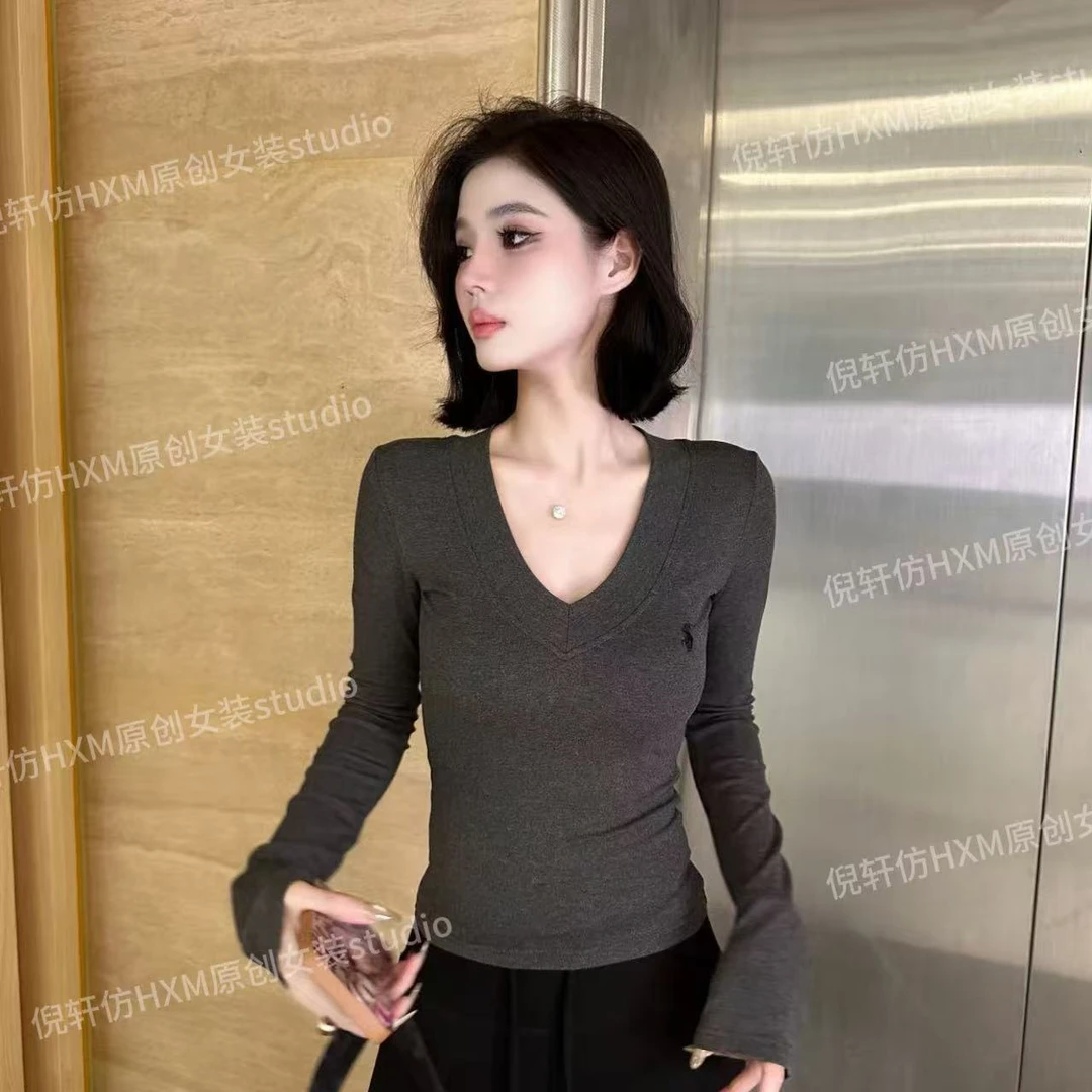 2025早秋新款正肩刺绣T恤长袖纯欲内搭修身辣妹上衣女2033