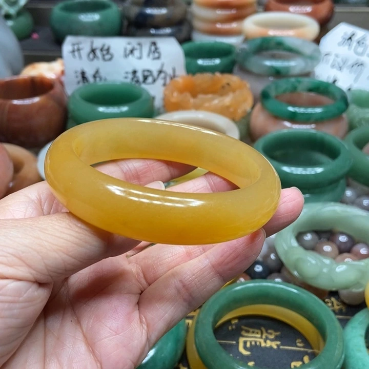 石英质玉手镯未镶嵌用****1