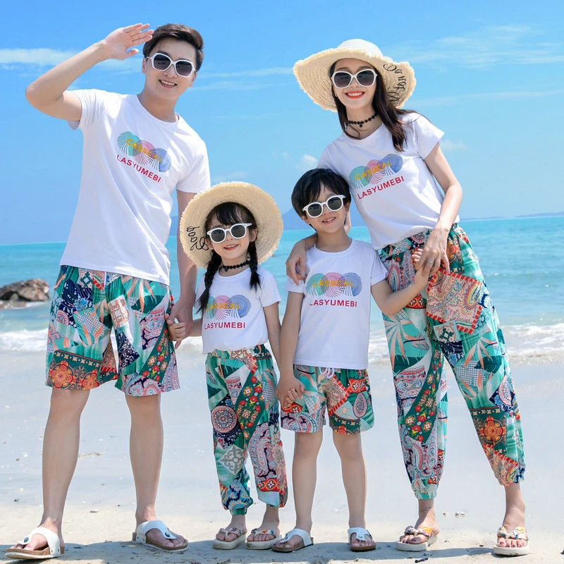 海边拍照衣服洋气情侣装夏装三亚度假沙滩T恤套装2025新款短袖女