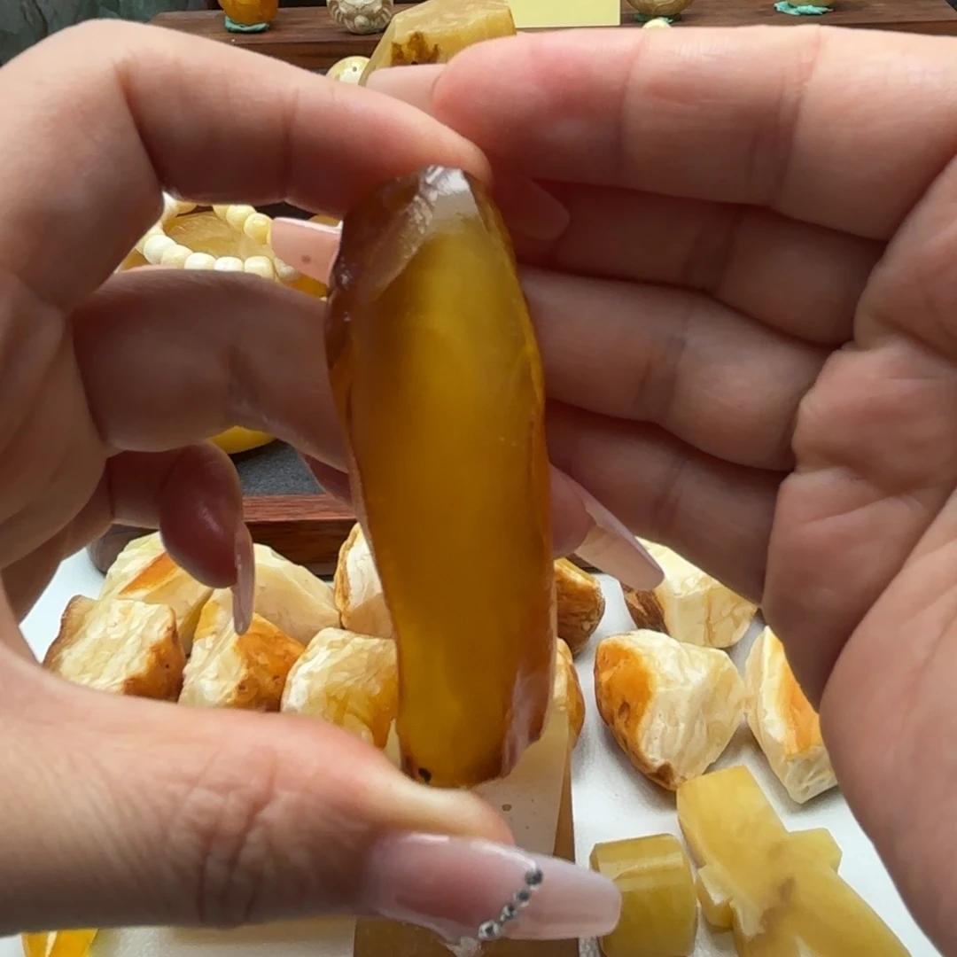 五***胖定制琥珀未镶嵌琥珀