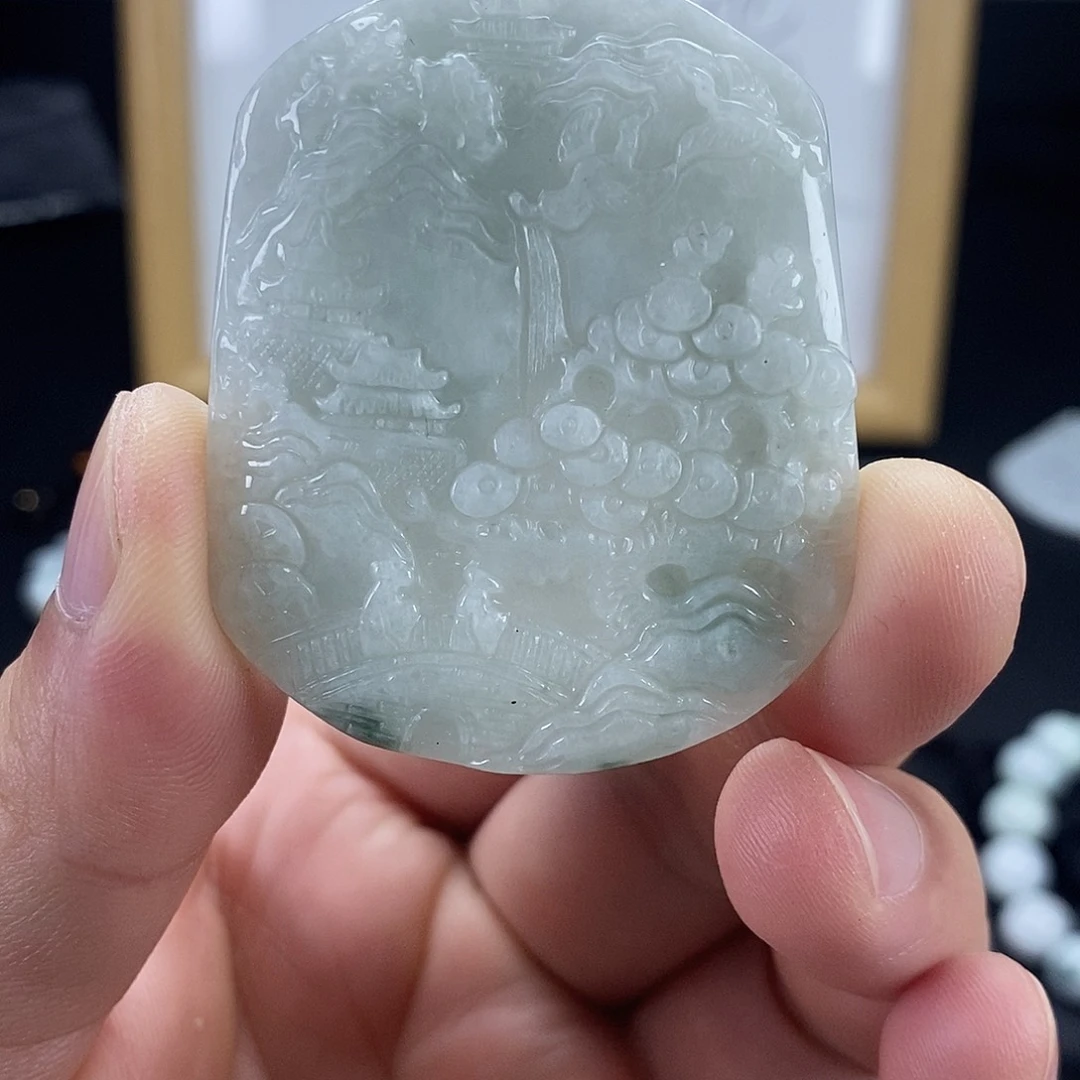 翡翠未镶嵌颈饰翡翠